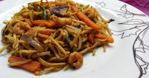 ​Noodles com Camarão e Cogumelos