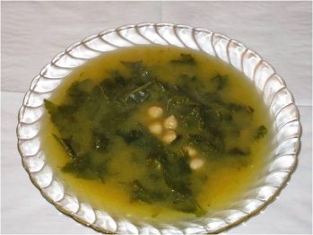 Sopa de Grão de Bico com Espinafres