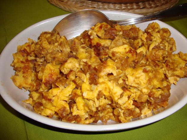 Ovos mexidos com Farinheira