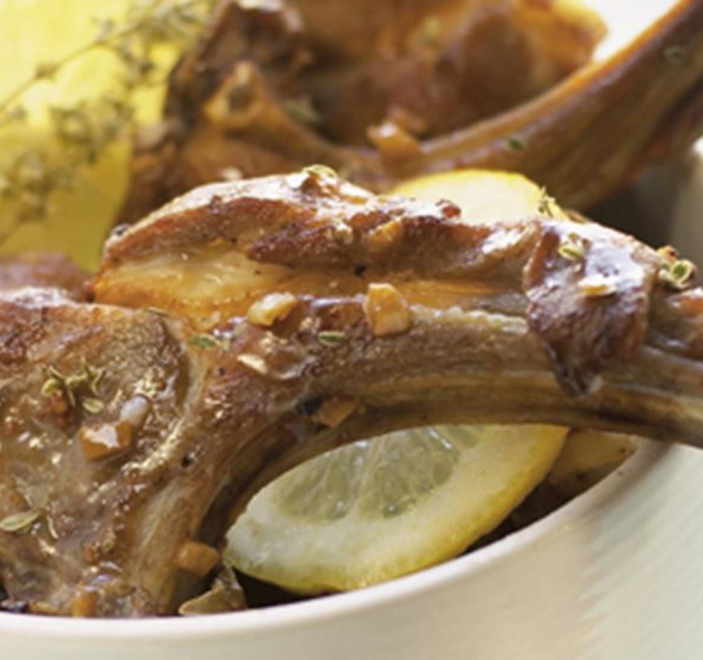 Costeletas de Borrego Grelhadas com Puré de Cenoura e Batata Doce amarela